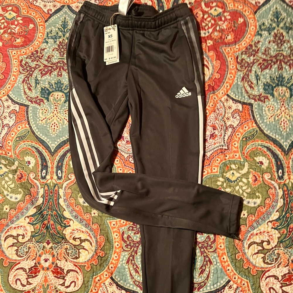 Adidas tiro nwt tapered